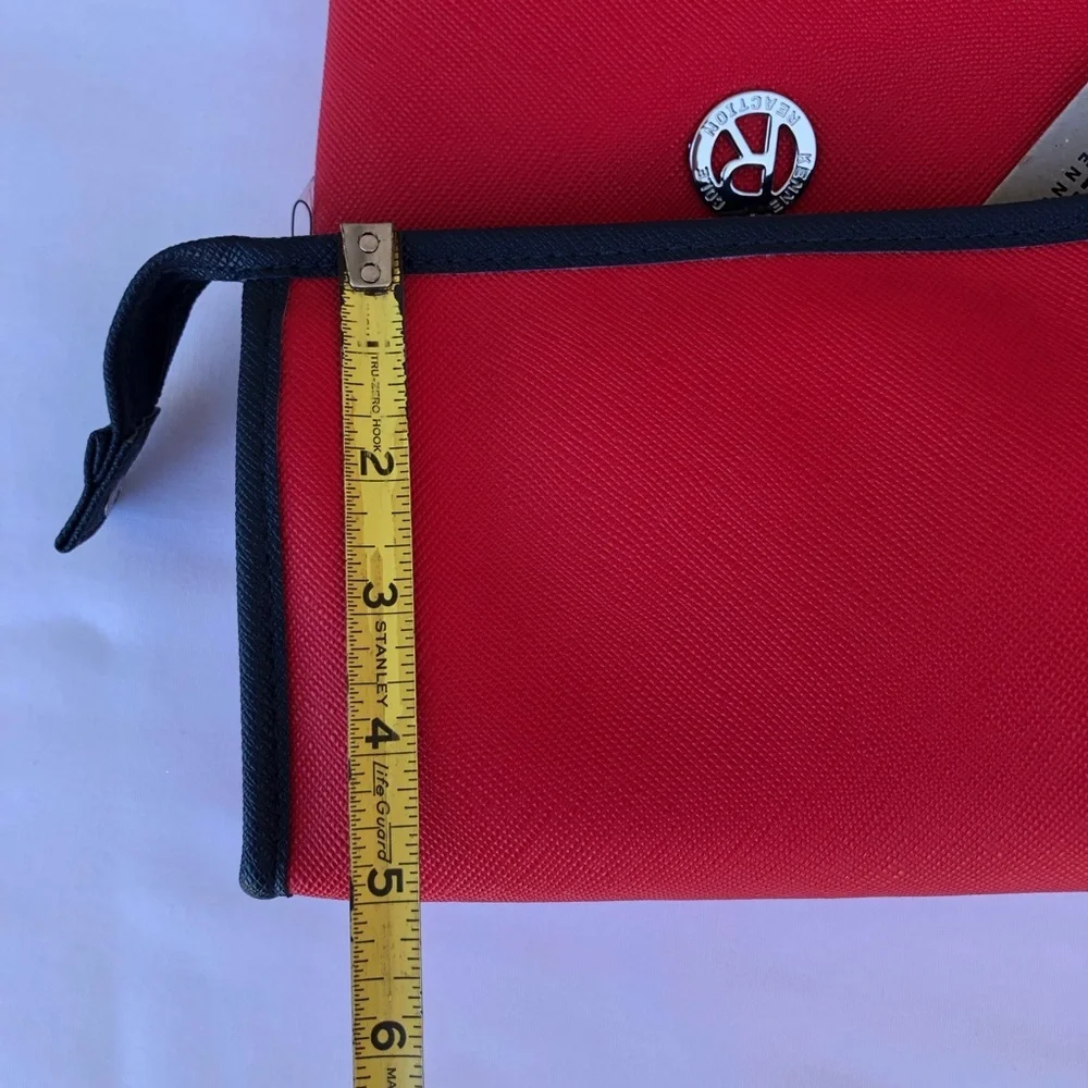 Kenneth Cole Reaction 2 Piece East West Red Navy Travel Toiletries Makeup Bag